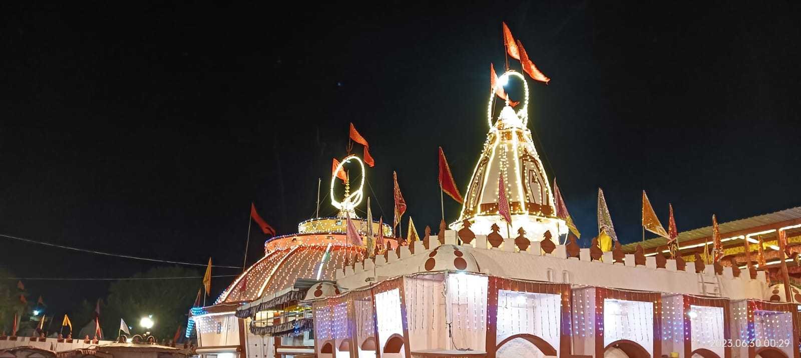गुरूपूर्णिमा पर्व हेतु दादाजी धाम में तैयारियां पूर्ण