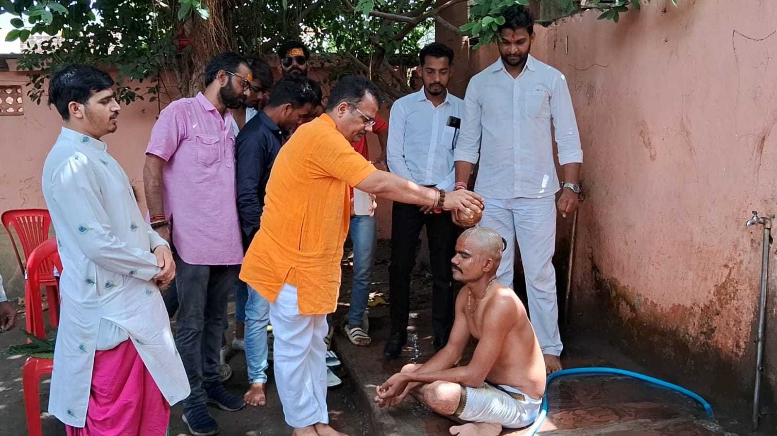 महादेवगढ़ में मुस्लिम युवक की घर वापसी, आदिल पठान से आदित्य आर्य बना, अपनाया हिन्दू धर्म