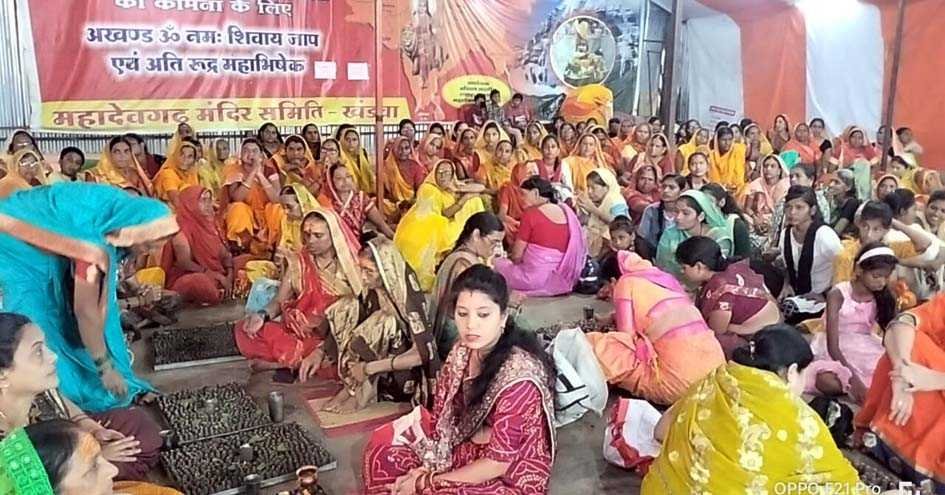 जसवाड़ी से कावड़ यात्रा लेकर महादेवगढ़ पहुंची मातृशक्ति