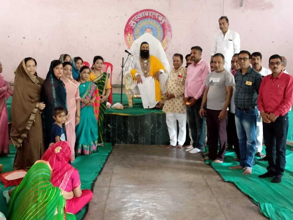 पुराने हरसूद पहुंचे विस्थापित, किया पुराने दिनों को याद