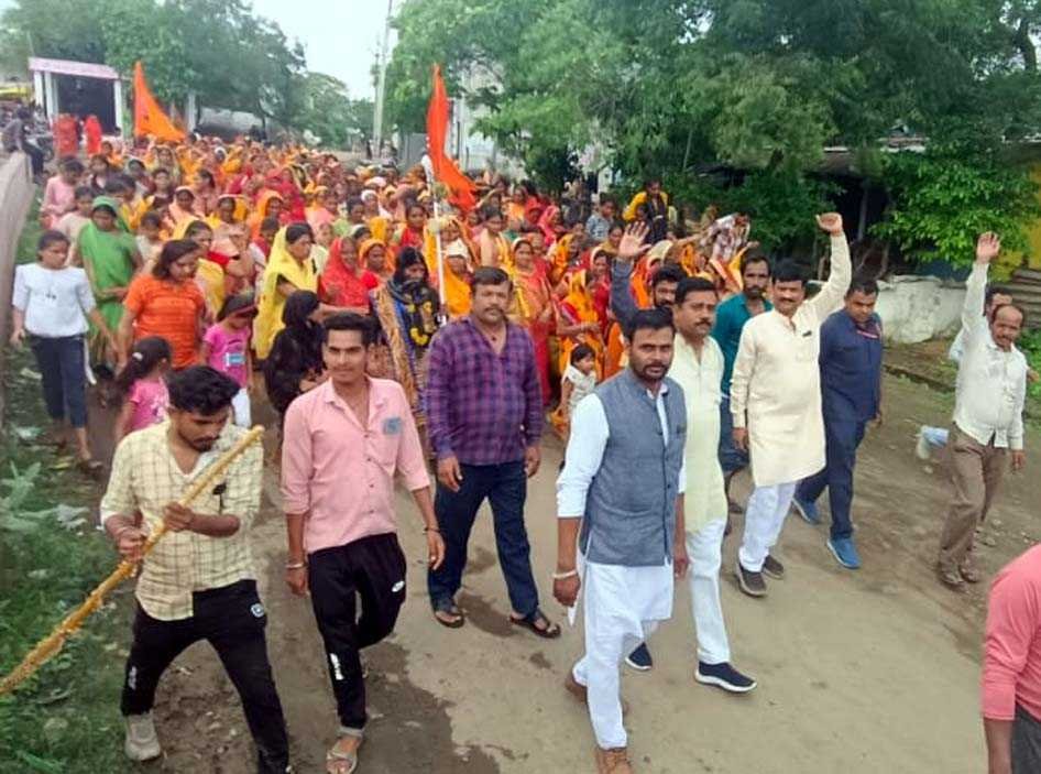 सिहाड़ा में निकली मातृशक्ति की कावड़ यात्रा