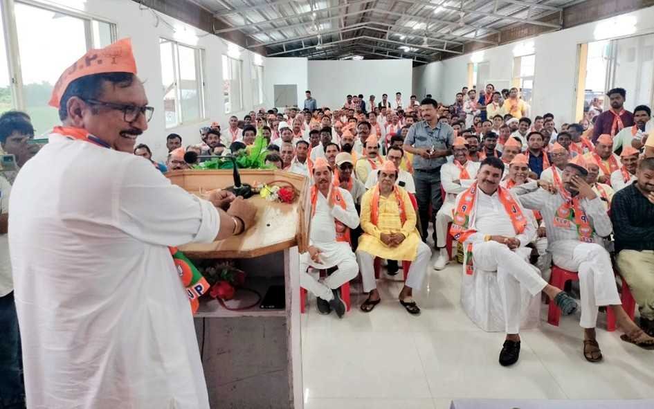 हरसूद में भाजपा महाजनसंपर्क अभियान को लेकर हुई बैठक