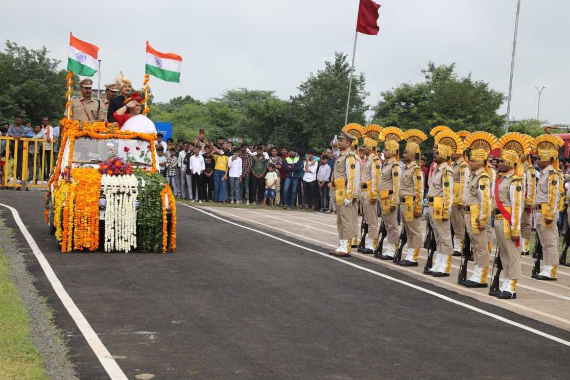 जिले में उल्लास और गरिमा के साथ मनाया गया स्वतंत्रता दिवस