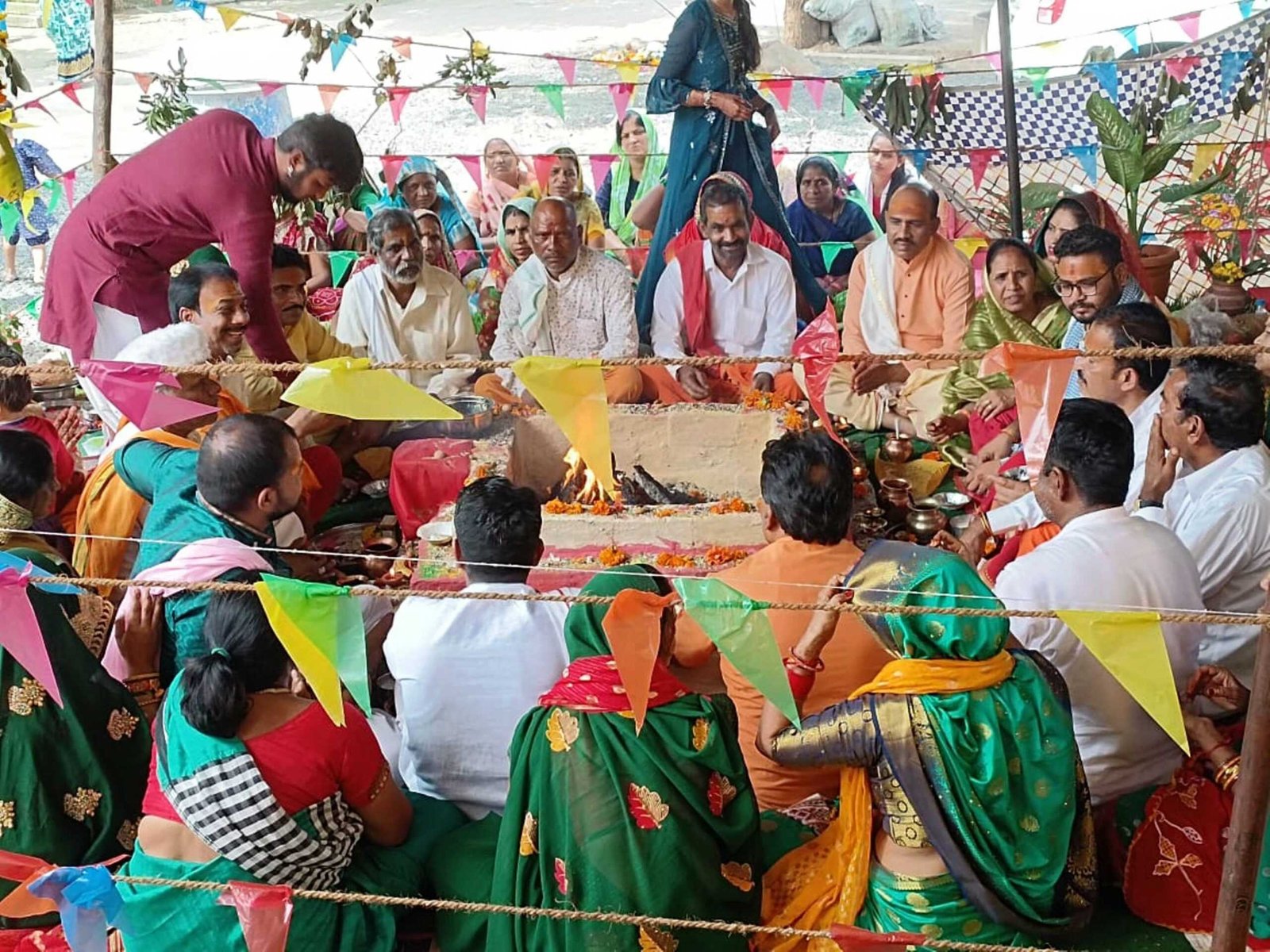 चन्द्रेश्वर महादेव की प्राण प्रतिष्ठा में विधायक पवार हुई शामिल