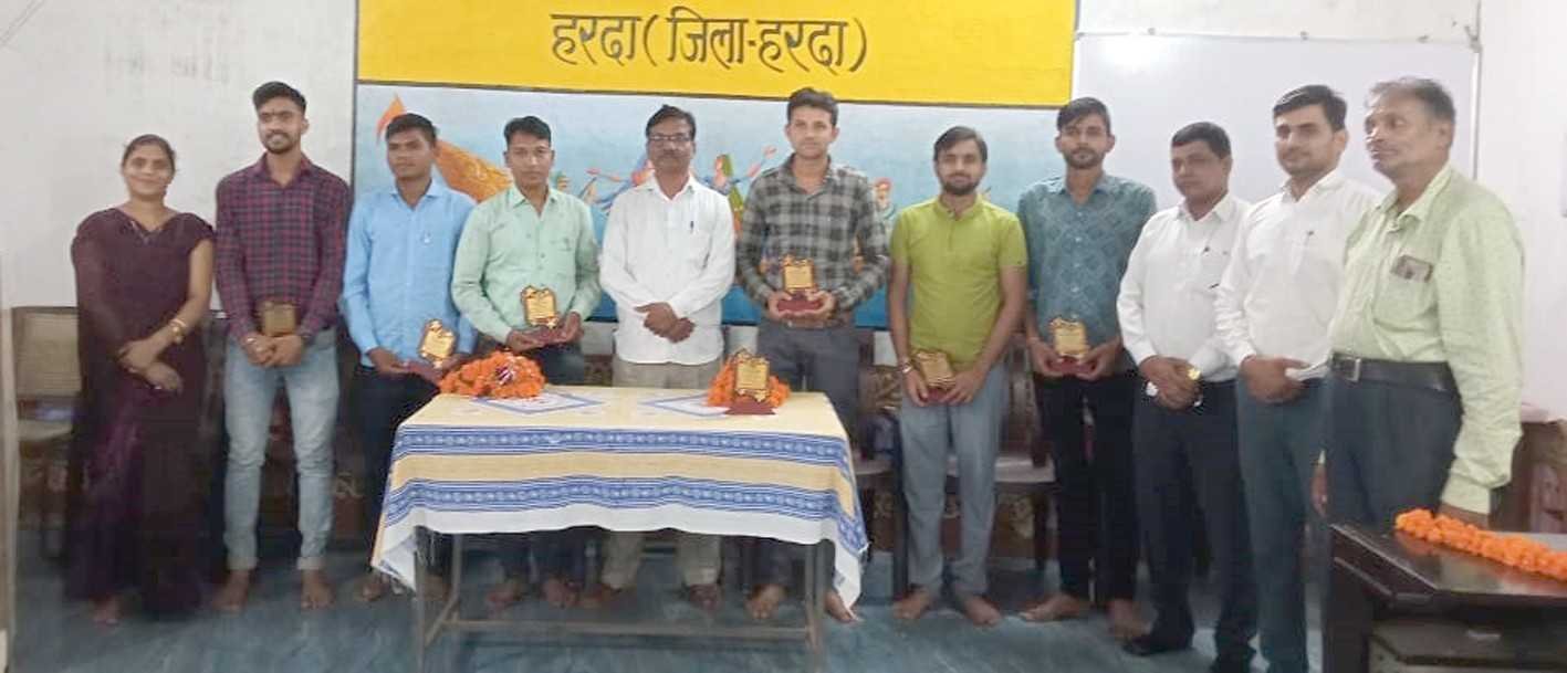 नवनियुक्त शिक्षकों का सम्मान समारोह  