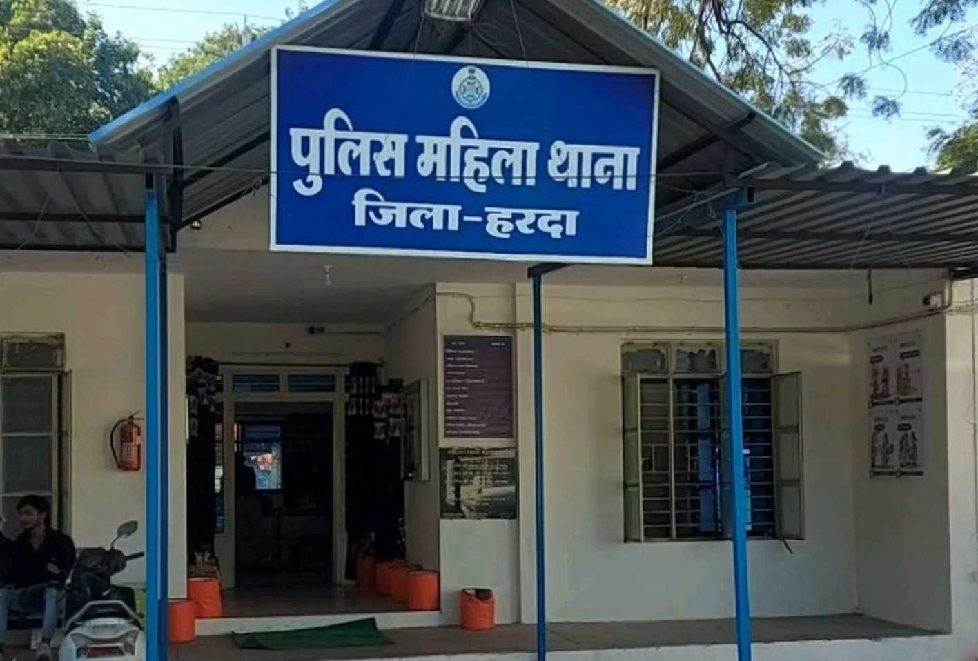 अपराध….  दबाव डालकर बलात्कार करने का आरोप, आरोपी गिरफ्तार  