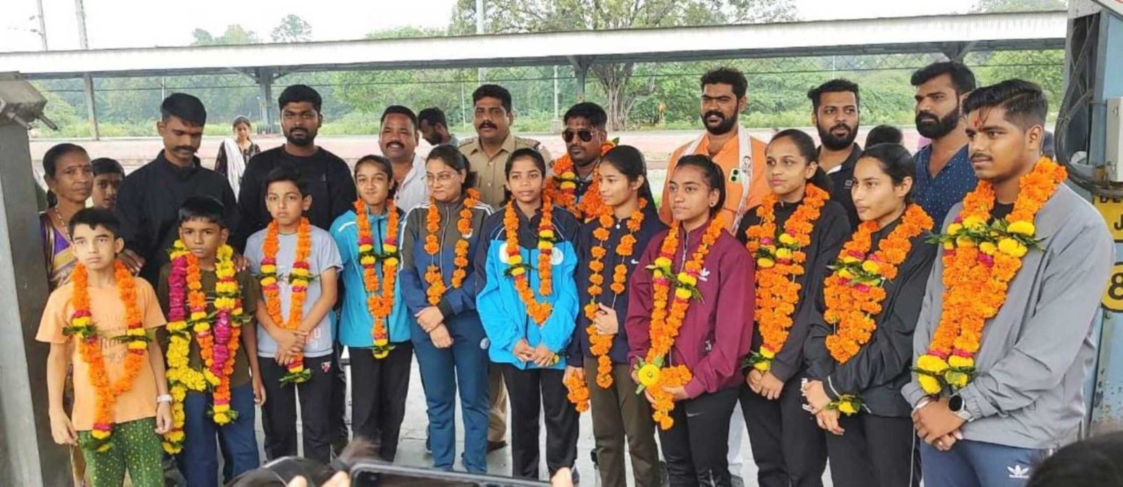 इंडिया ओपन इंटरनेशनल कराते चैंपियनशिप के लिए देवास से खिलाड़ी रवाना