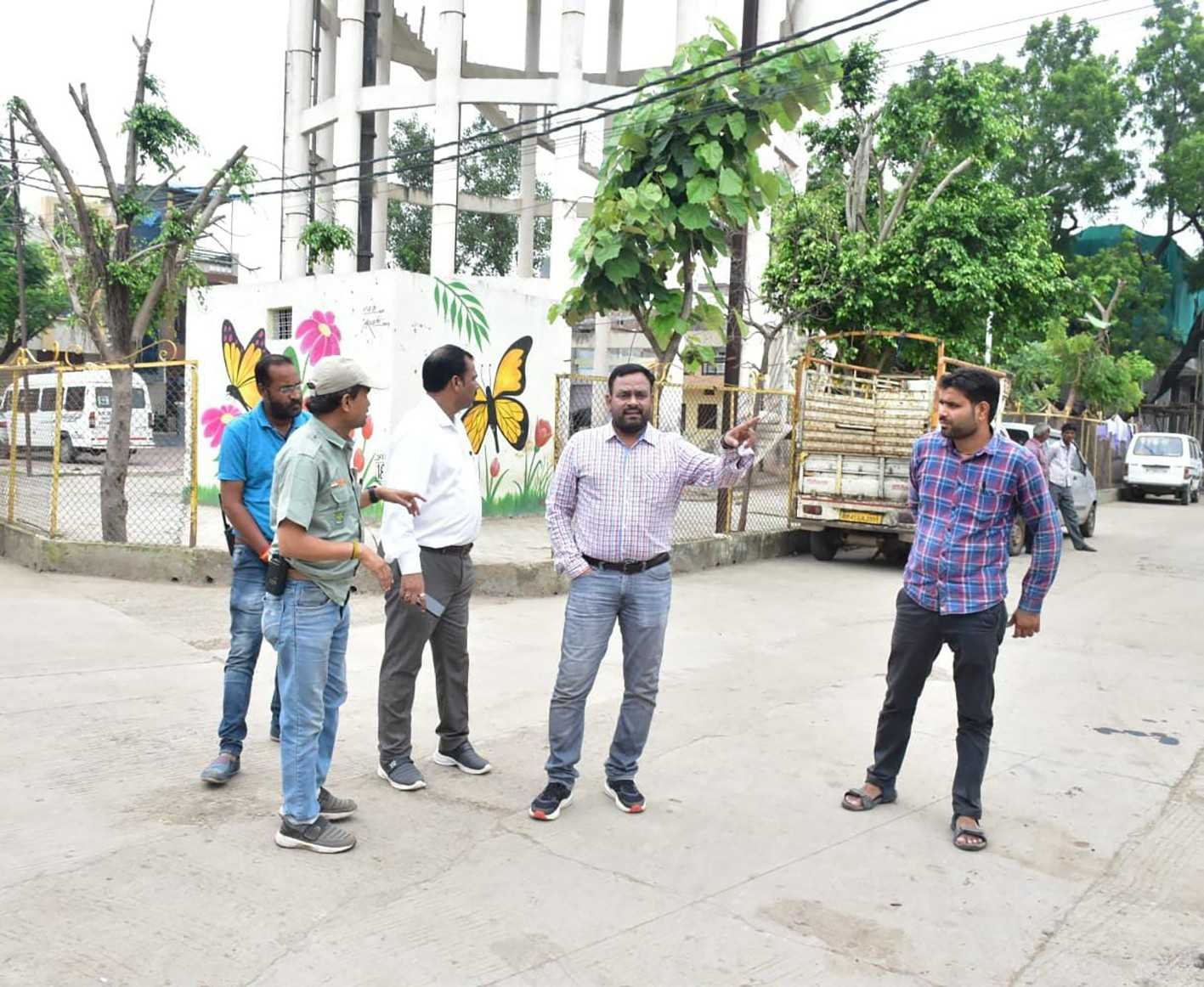 स्वच्छता के कार्यो का आयुक्त द्वारा सतत निरीक्षण