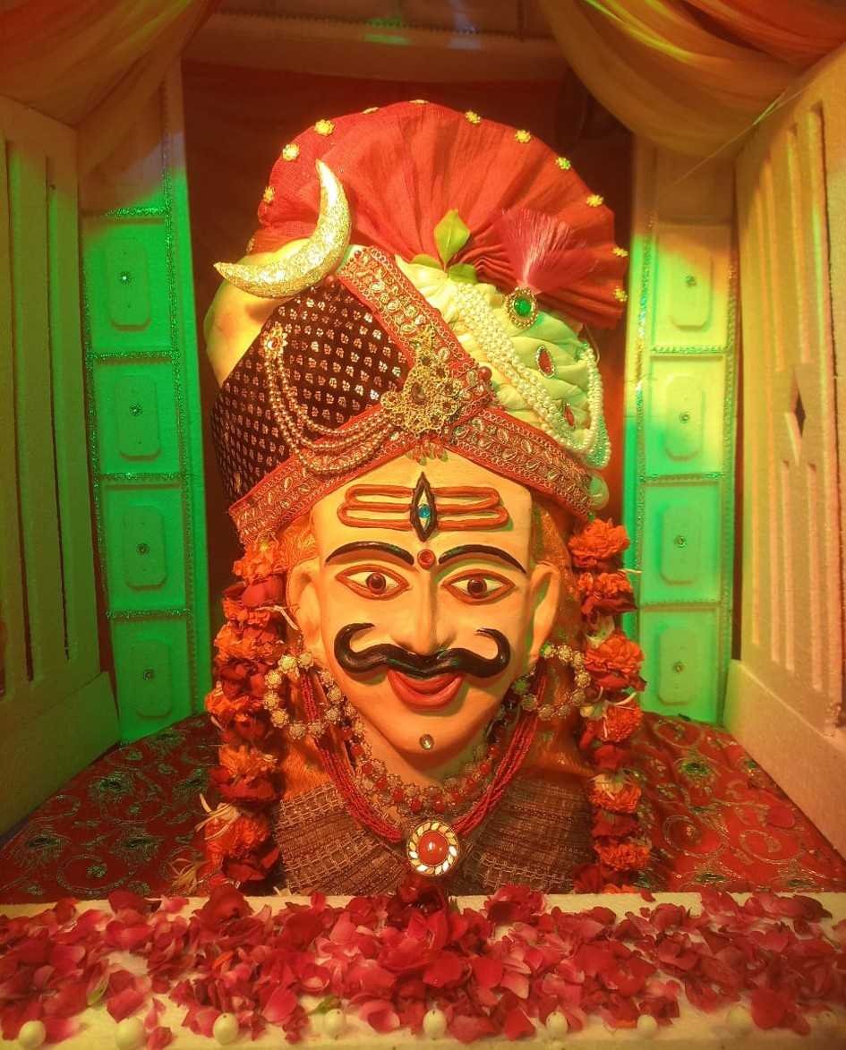 महाकाल महाराज के रूप में किया श्रृंगार