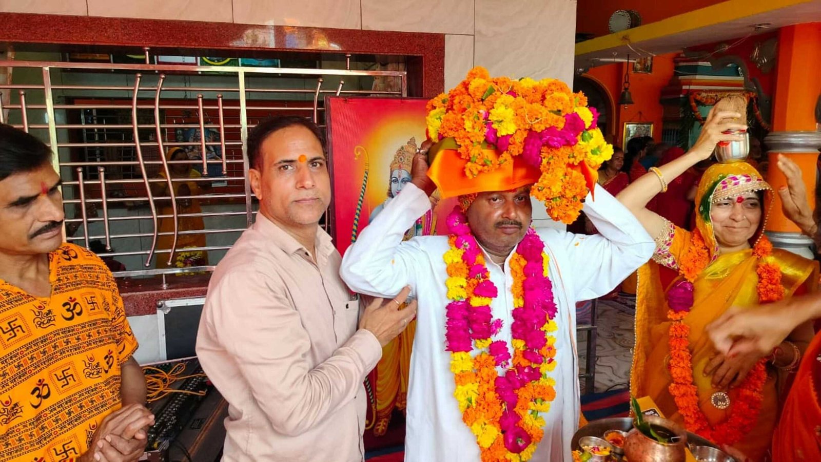 भाग्य लिखना देवताओं का काम है, लेकिन भाग्य बदलना महादेव का काम है- पं. मिश्रा