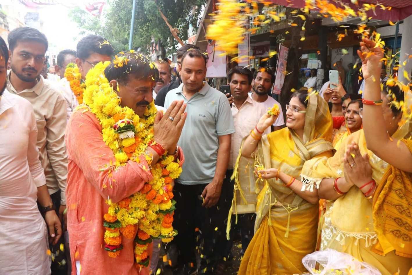 आस्था का जनसैलाब…..  कावड़ यात्रा में उमड़ी भक्तों की भीड़, झूमे श्रद्धालु
