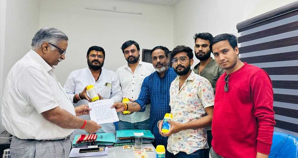 किसान का आरोप ! दुकानदार ने थमाई नकली फंगीसाइट