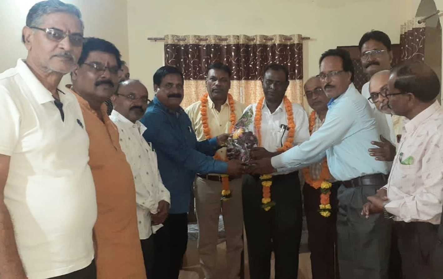 चौरसिया बने अध्यक्ष, प्रजापति कोषाध्यक्ष