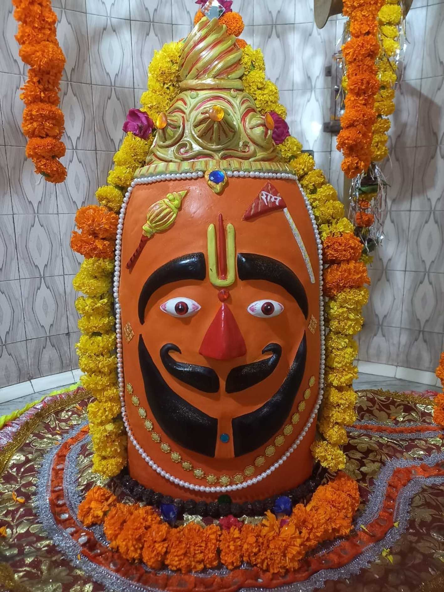 सालासर बालाजी के रूप में सजे पंच पिपलेश्वर