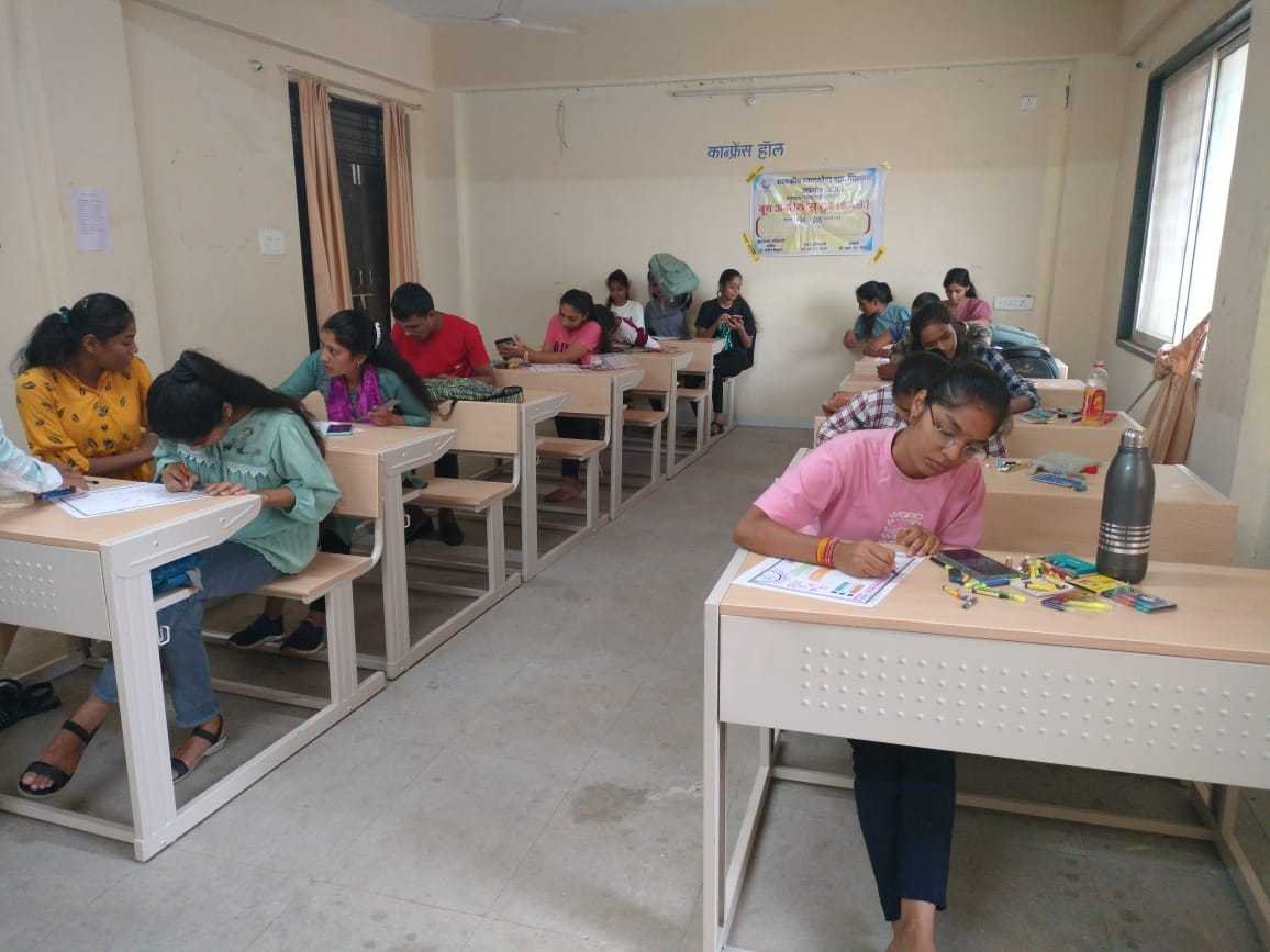 पीजी कॉलेज में चित्रकला प्रतियोगिता का हुआ आयोजन