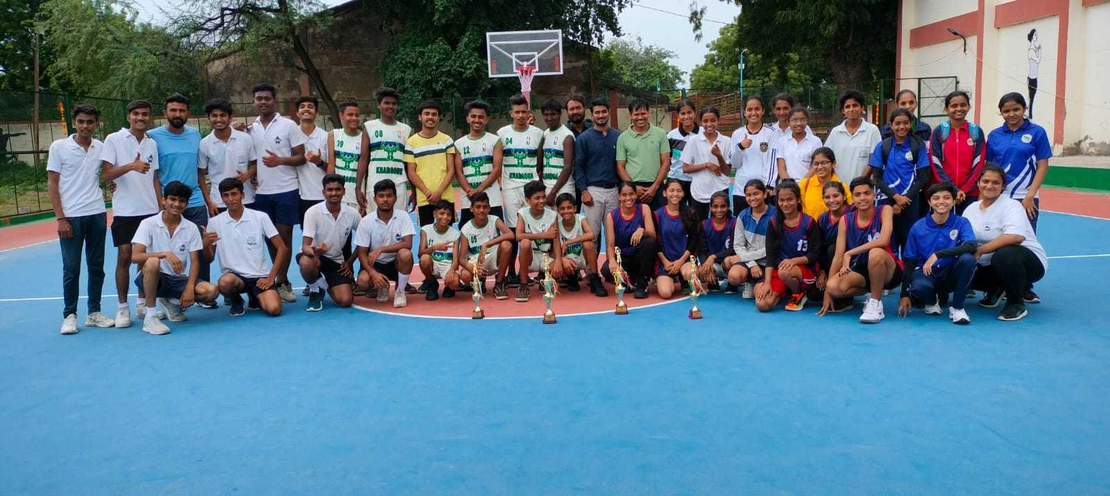 सांसद  पटेल ने पीजी कॉलेज में बॉस्केटबॉल कोर्ट व कंप्यूटर प्रयोगशाला का किया उद्घाटन