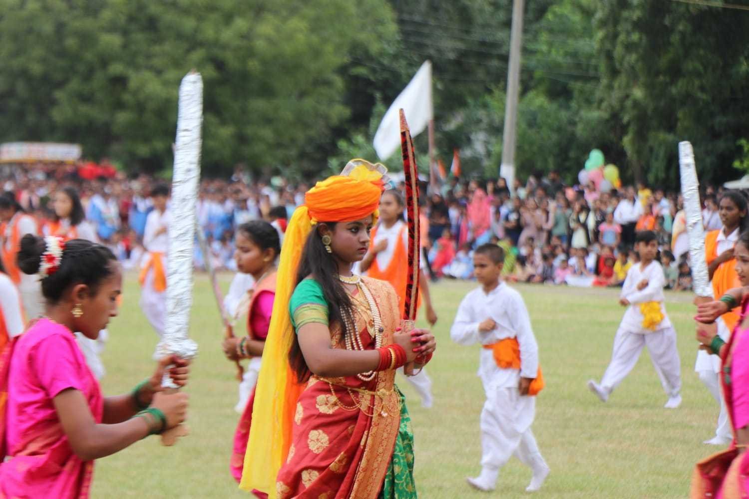 देशभक्ति का पावन पर्व हर्षाेल्लाष उत्साह और उमंग के साथ मनाया
