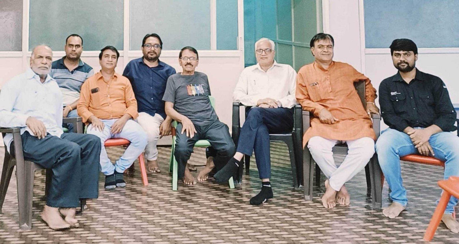 सोंधी सोंधी सी वो बरसात के पहले की महक, खेत खलिहान बगीचों में वो चिडिय़ों की चहक