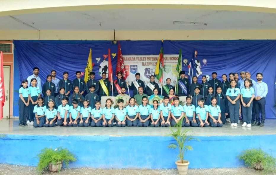 नर्मदा वैली में शपथ ग्रहण समारोह के साथ परेड का हुआ आयोजन