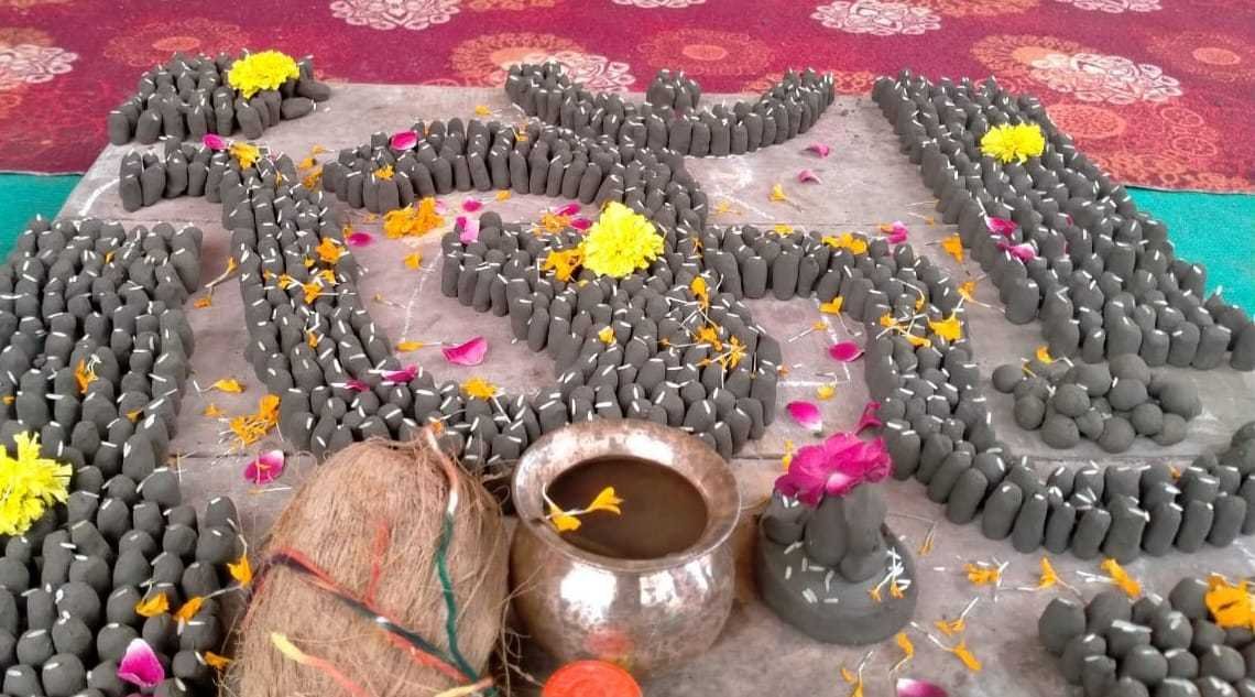 पार्थिवलिंग पूजन को कलियुग में अत्यंत पुण्यदायी माना