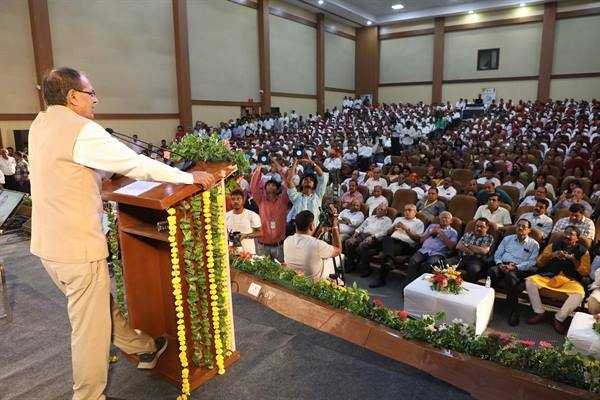 कृषि उपज मण्डी व्यवस्था के कारण किसानों को फसलों का उचित मूल्य : मुख्यमंत्री श्री चौहान