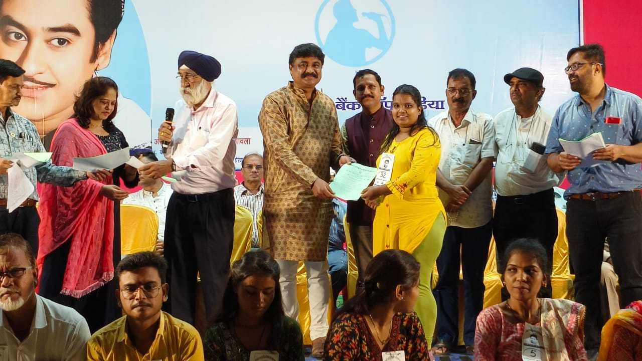किशोर सांस्कृतिक प्रेरणा मंच के बैंक ऑफ इंडिया वॉइस आफ खंडवा का क्वार्टर फाइनल सम्पन्न