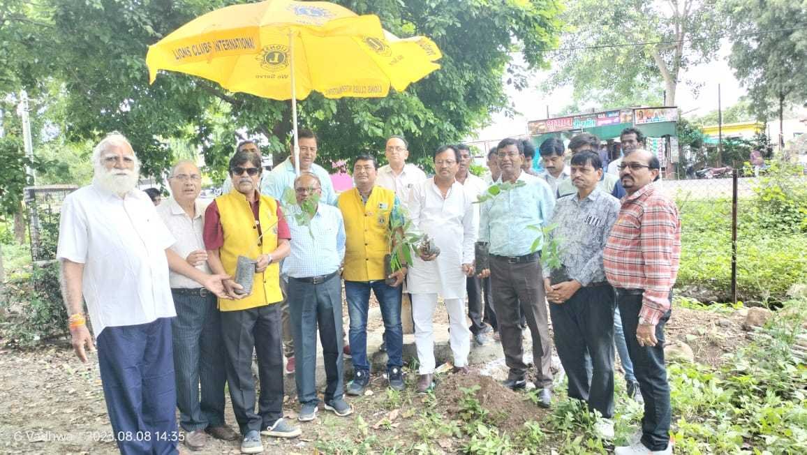 लायन्स क्लब खंडवा एवं जनपद पंचायत छैगांव माखन द्वारा पर्यावरण जागरूकता अभियान