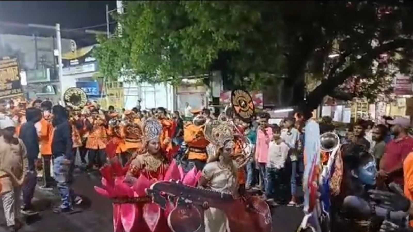 वाल्मीकि समाज ने गोगा नवमी पर छड़ी के साथ धूमधाम से निकाला चल समारोह