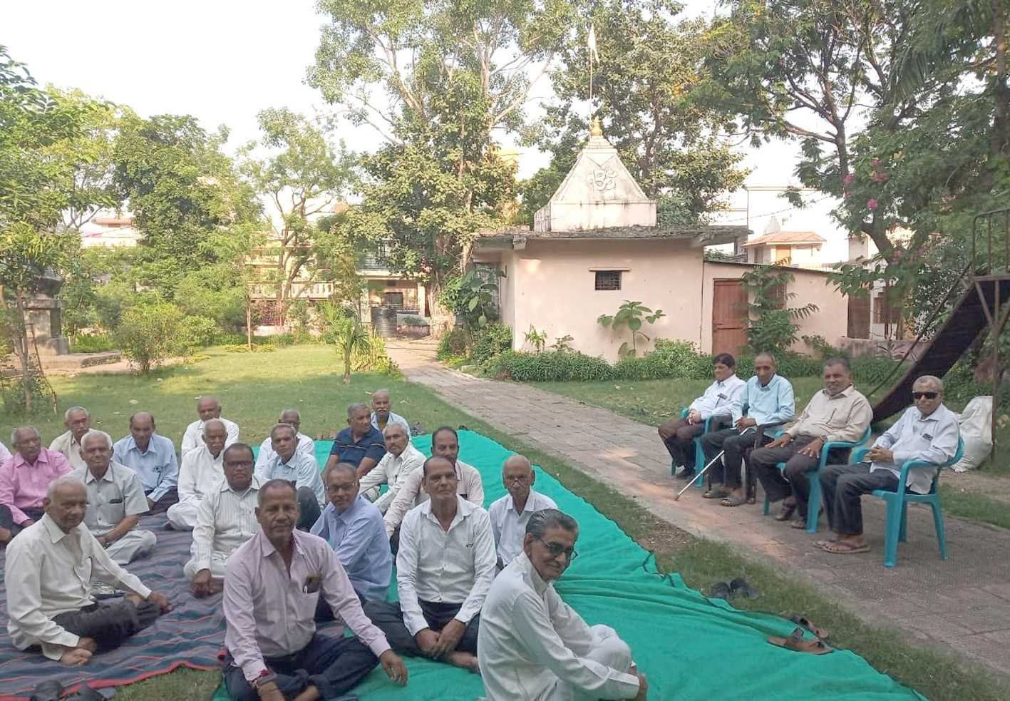 पेंशनर संघ की मासिक बैठक संपन्न