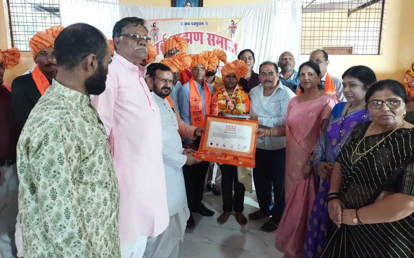 हर वर्ग ने सहयोग देकर समाज का मान बढ़ाया : शांडिल्य