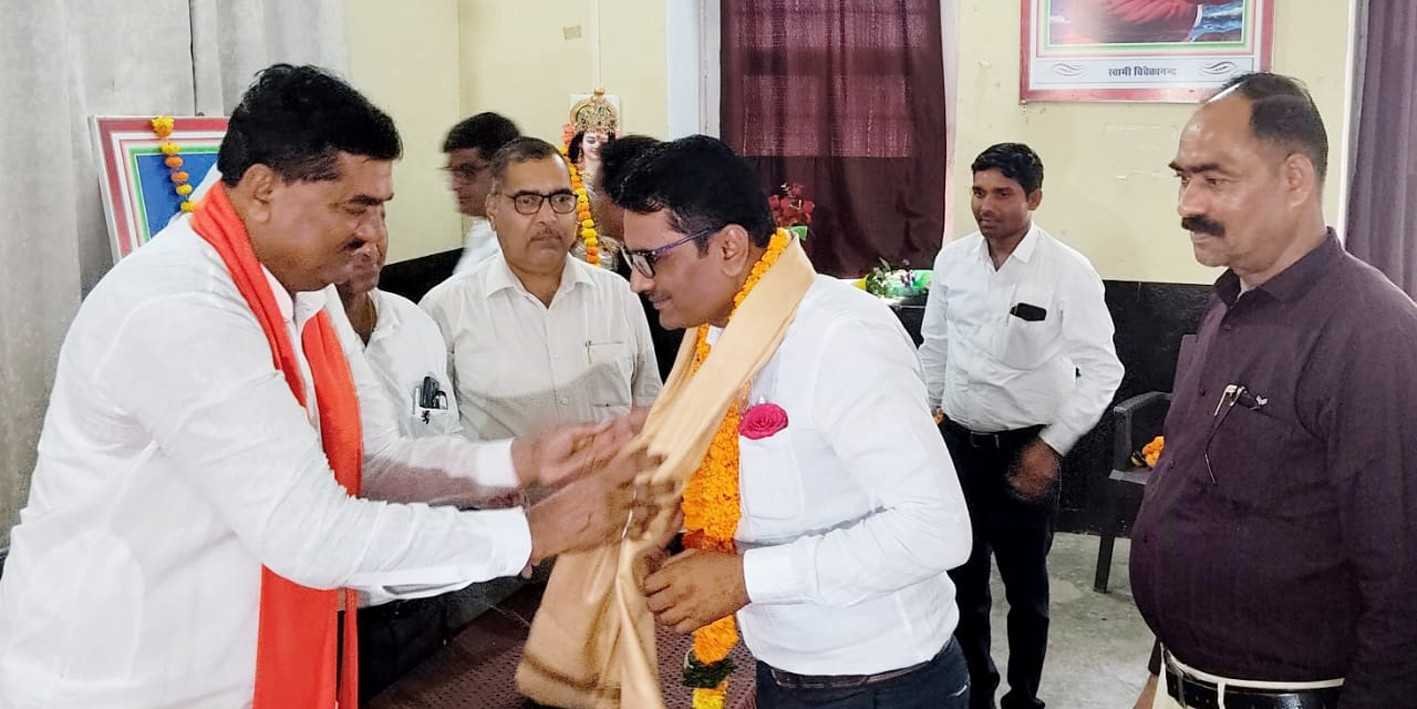 शिक्षक दिवस पर कृषि मंत्री ने गुरूजनों का किया सम्मान