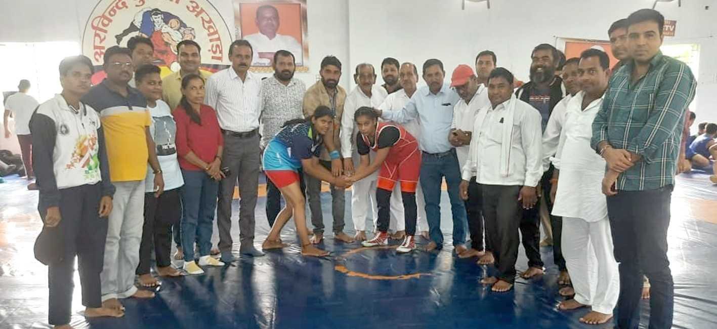 संभाग स्तरीय कुश्ती प्रतियोगिता का आयोजन