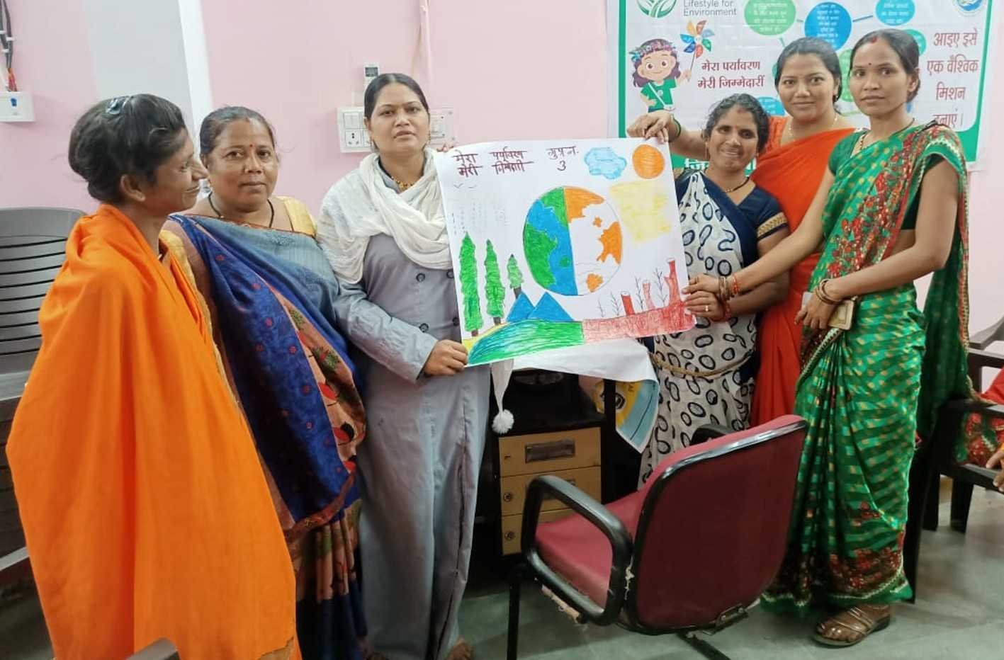स्वच्छ वायु दिवस पर हुई पोस्टर प्रतियोगिता  