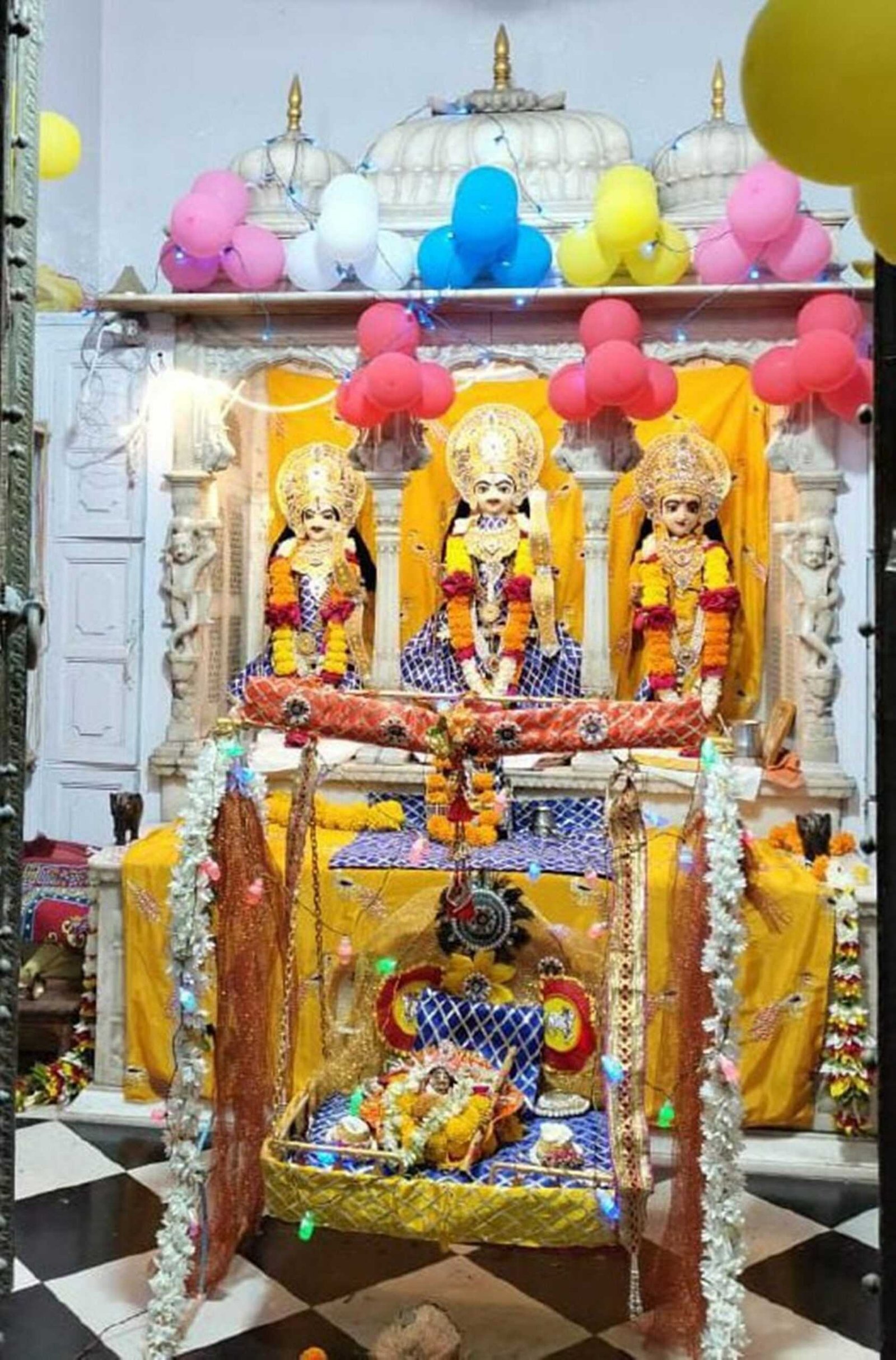 जवेरी श्रीराम मंदिर में उत्साह से मना श्रीकृष्ण जन्मोत्सव