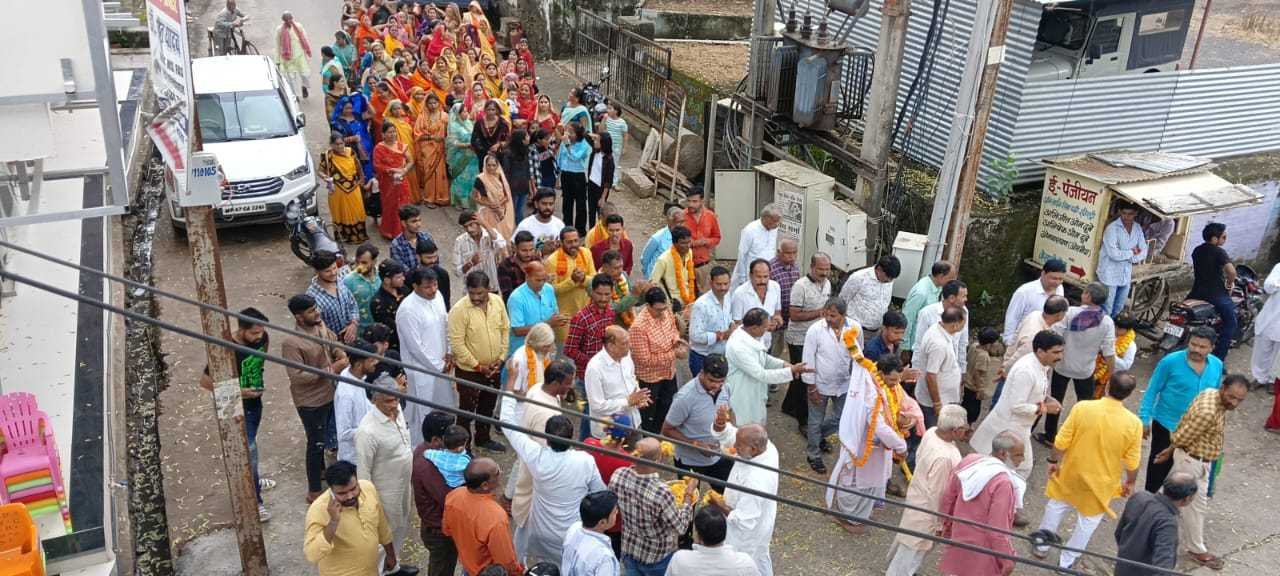 परंपरा का निर्वहन….  कांकड़ा आरती कर जुलूस निकाला