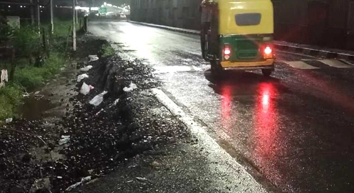 रोड निर्माण कंपनी ने बिना कार्य पूर्ण किए प्रारंभ कर दी टोल वसूली