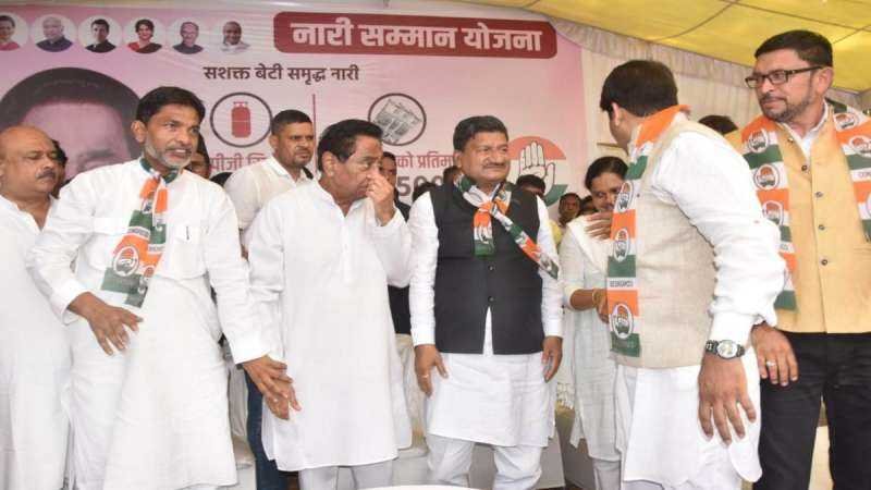 पूर्व सांसद बोध सिंह भगत ने थामा कांग्रेस का दामन, बुदनी के राजेश पटेल भी भाजपा छोड़ कांग्रेस में आए