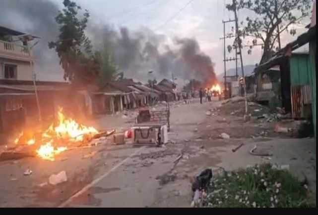 मणिपुर में फिर बिगड़े हालात, सरकार ने पूरे राज्य को अशांत क्षेत्र घोषित किया