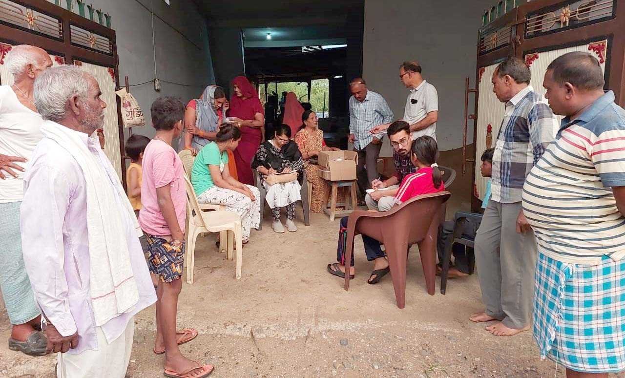 मोहनपुर में मौसमी बीमारी का वायरल