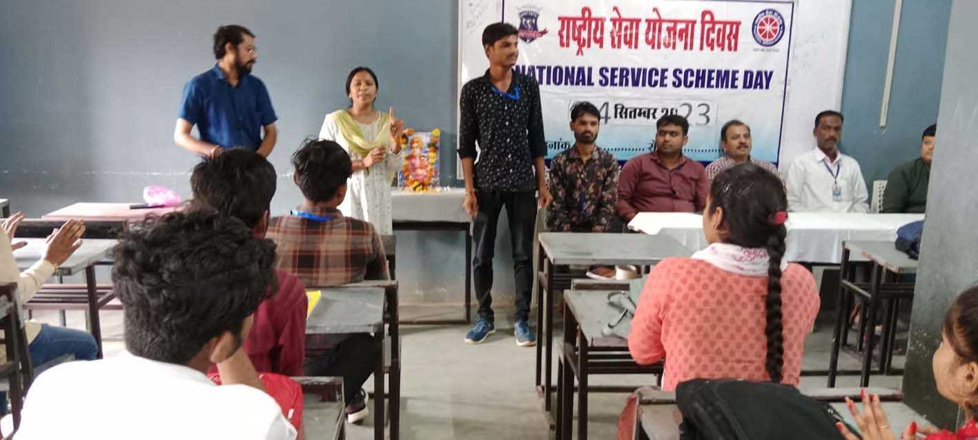 स्वयंसेवको ने मनाया स्थापना दिवस  