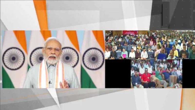 पीएम मोदी ने जारी किए 51,000 सरकारी नौकरियों के नियुक्ति पत्र