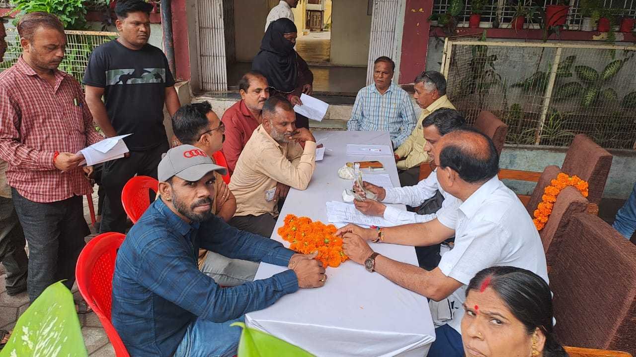 लोक अदालत अंतर्गत अधिकार में  छुठ का लाभ उठाकर उपभोक्ताओं ने निगम कोष  में जमा  कराये डेढ़ करोड