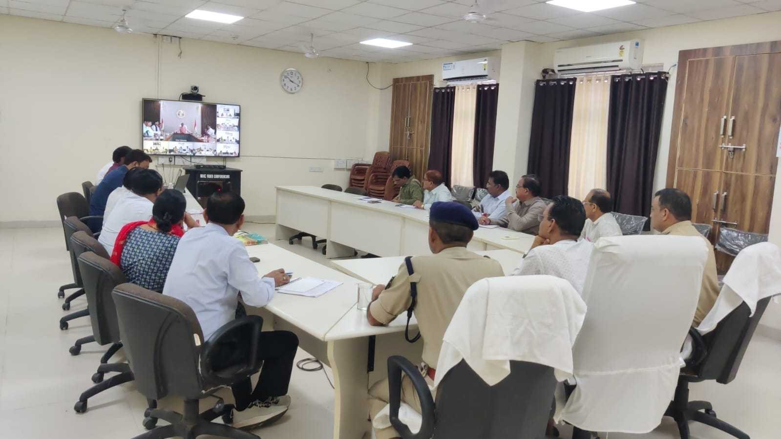 कानून व्यवस्था हो या जनकल्याण हम अपनी चुस्ती-फुर्ती और सावधानी में कमी न आने दें- मुख्यमंत्री श्री चौहान