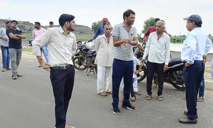 अतिवृष्टि से बड़वाह और सनावद के प्रभावित 33 गांव का सर्वे हुआ पूर्ण
