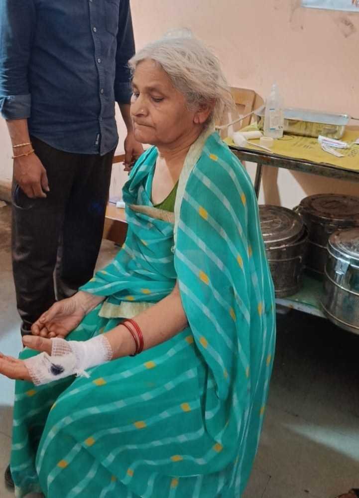 दिन-दहाड़े लूट की घटना, घर पर बैंककर्मी बनकर आए थे लुटेरे