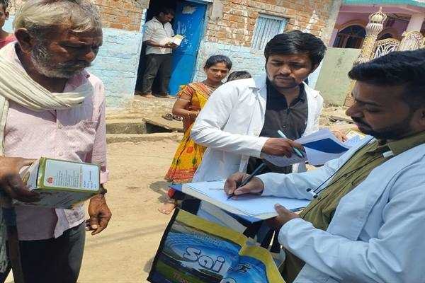आयुष आपके द्वार योजना में मैदानी अमला घर-घर उपलब्ध करा रहा है चिकित्सा सेवा