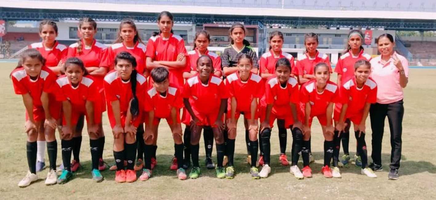 महर्षि ज्ञान पीठ की बालिकाओं ने किया उत्कृष्ट प्रदर्शन