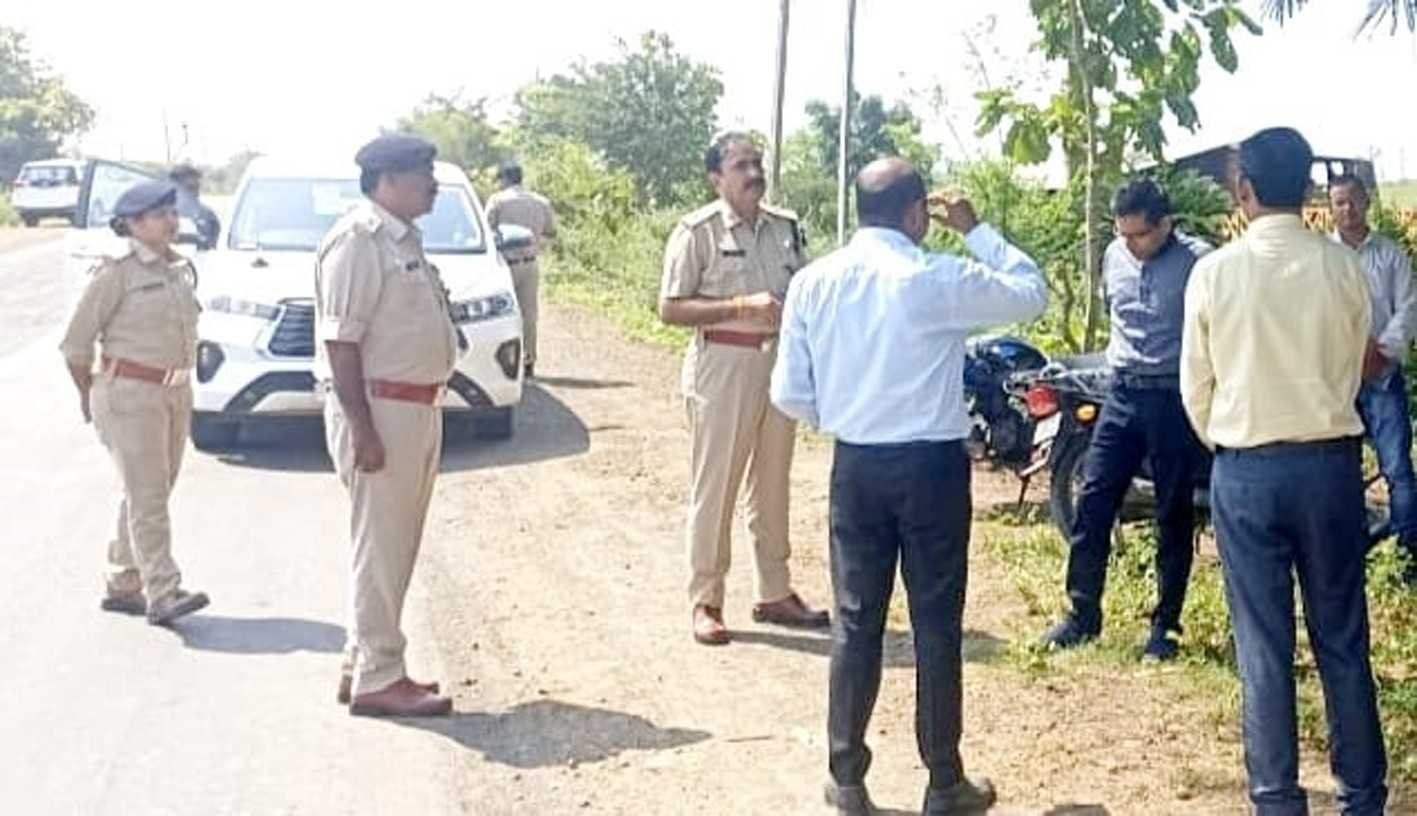 कलेक्टर ने पोखरनी व मोरगढ़ी चैक पोस्ट का किया निरीक्षण  