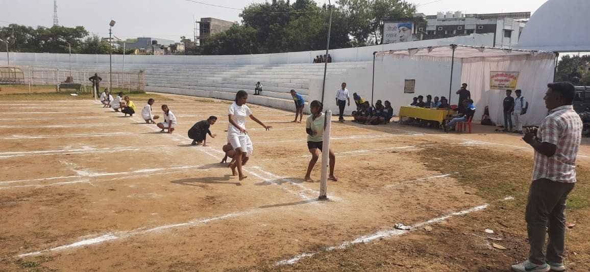 नेहरू स्टेडियम में हुई संभाग स्तरीय खो-खो प्रतियोगिता