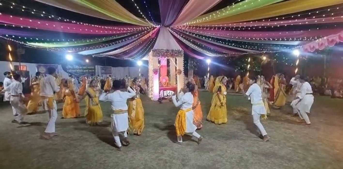 नवरात्रा में गरबे ने बांधा समां …..